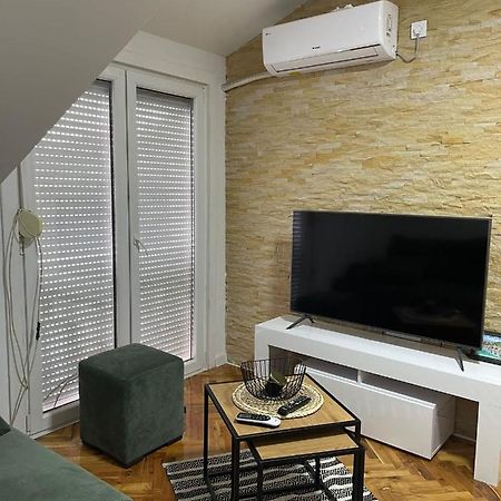 Stan Centar Ns Lejlighed Novi Sad Eksteriør billede